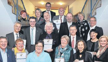 Ausgezeichnet: Unser Bild zeigt Sponsoren und Unterstützer des Fördervereins für ein zukunftsfähiges Melsungen und der Stiftung für eine kinder-und familienfreundliches Melsungen. Foto: privat