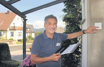 Ab Montag wieder unterwegs: Dietmar Dargel geht mit viel Engagement von Tür zu Tür und sammelt für die Stiftung kinder- und familienfreundliches Melsungen. Foto: Thiele